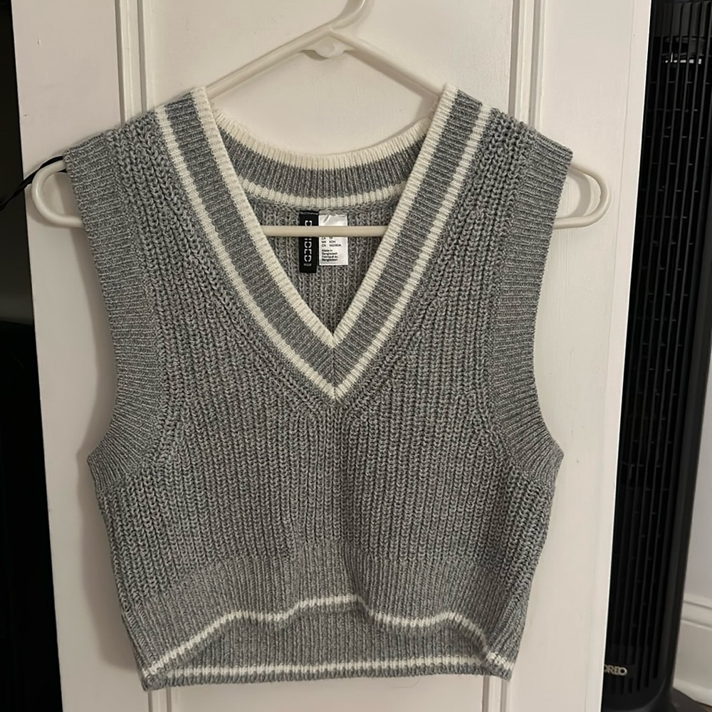 Sweater Vest